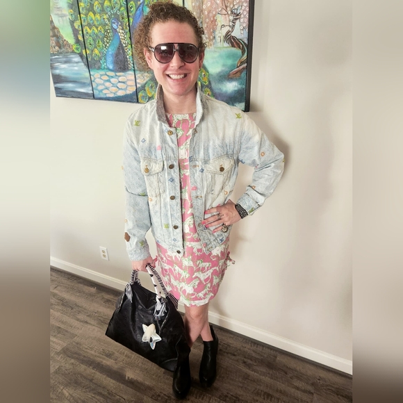 Lilly Pulitzer Dresses & Skirts - 🦄RARE Lilly Pulitzer🦄 - "Hot To Trot" Shift Dress